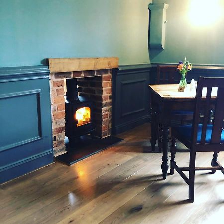 Burwarton The Boyne Arms B&B 외부 사진